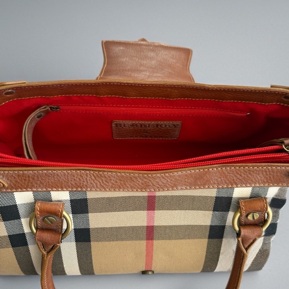 Burberry Satchel RARE✨ - Picture 9 of 12